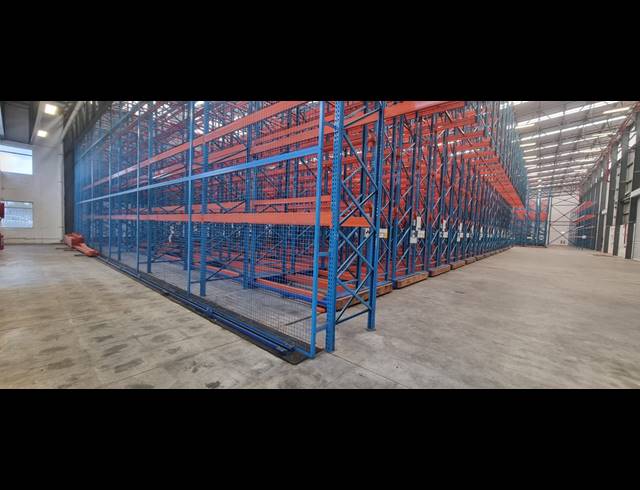 4,209M² WAREHOUSE TO LET IN AIRPORT INDUSTRIA
